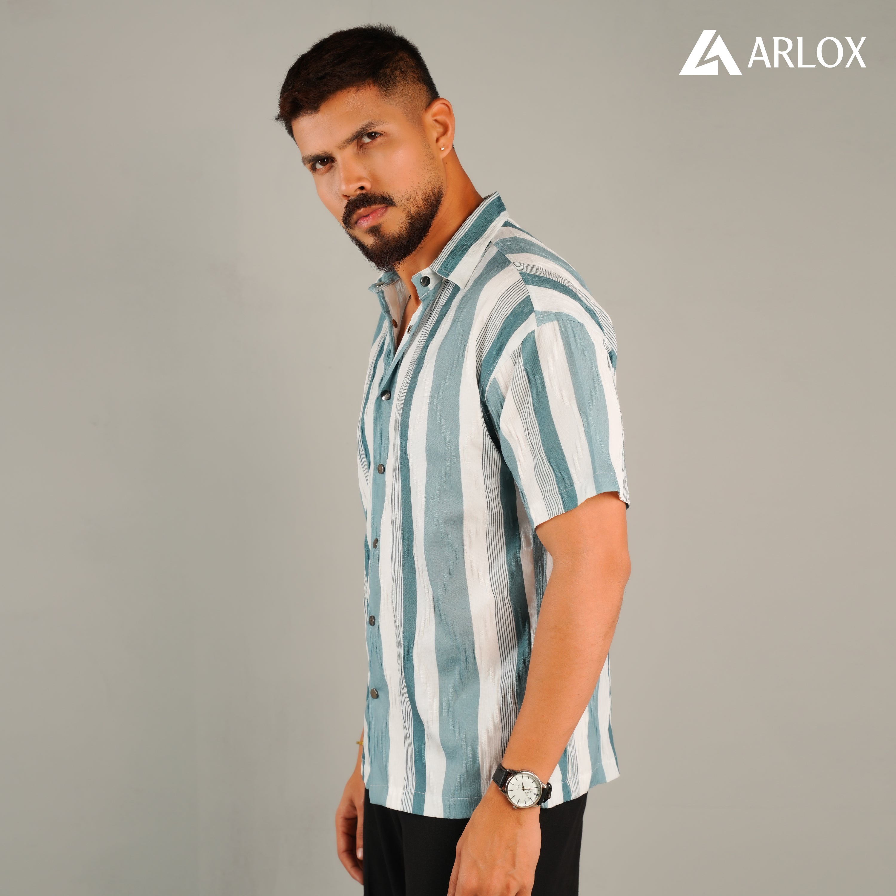 Chinese Soft Popcorn Fabrics Half Shirt - Stone Blue.